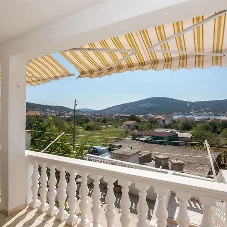 Marin * Vinišće